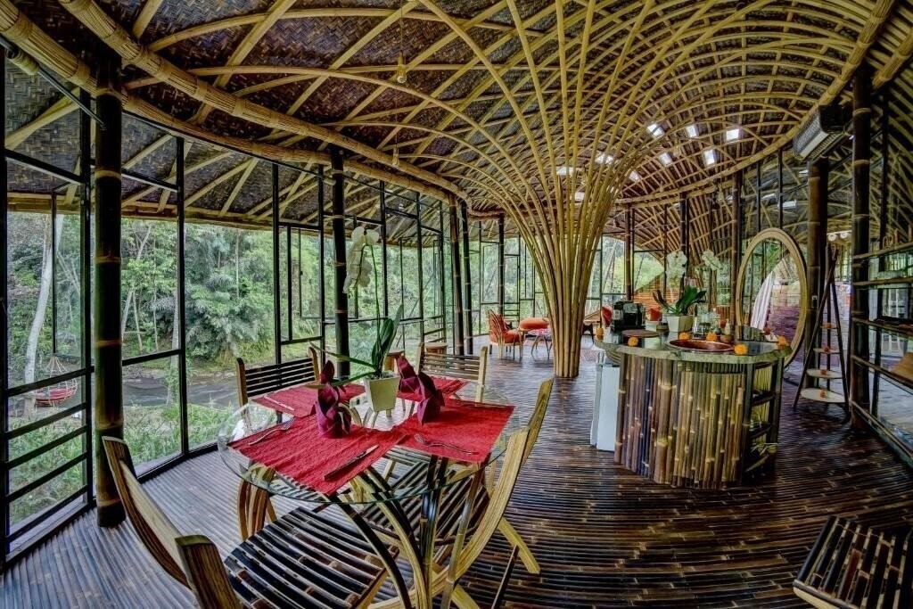 Imaginea Bambu Indah Resort 5*