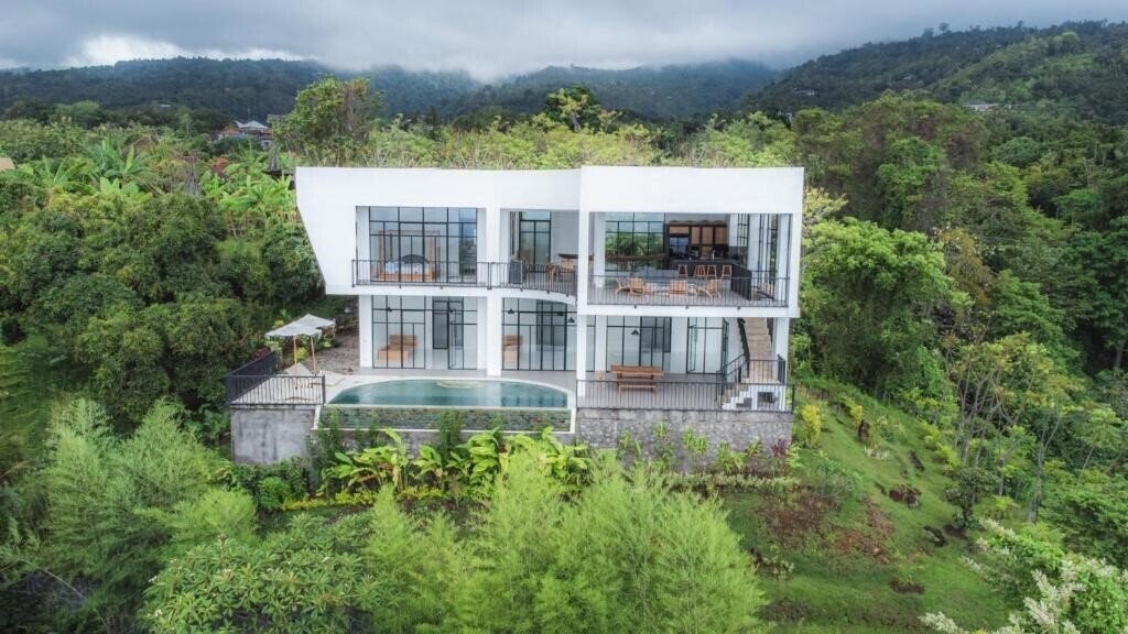 Hotel Hacienda Bali 4*