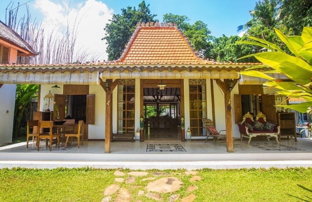 Imaginea Lata Lama 4*