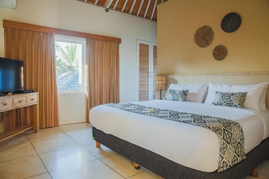 Fotografii Villa La Luvier 4*