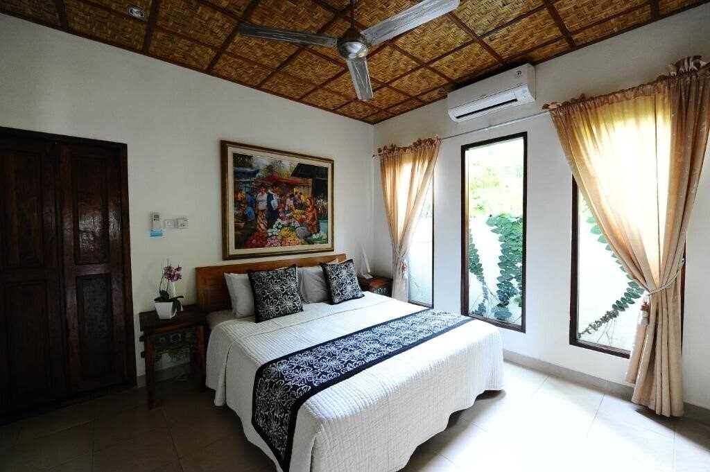 Фото Villa Paradise Beach 4*