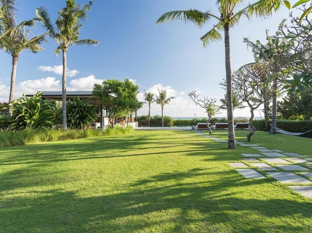 Imaginea Arnalaya Beach House 5*