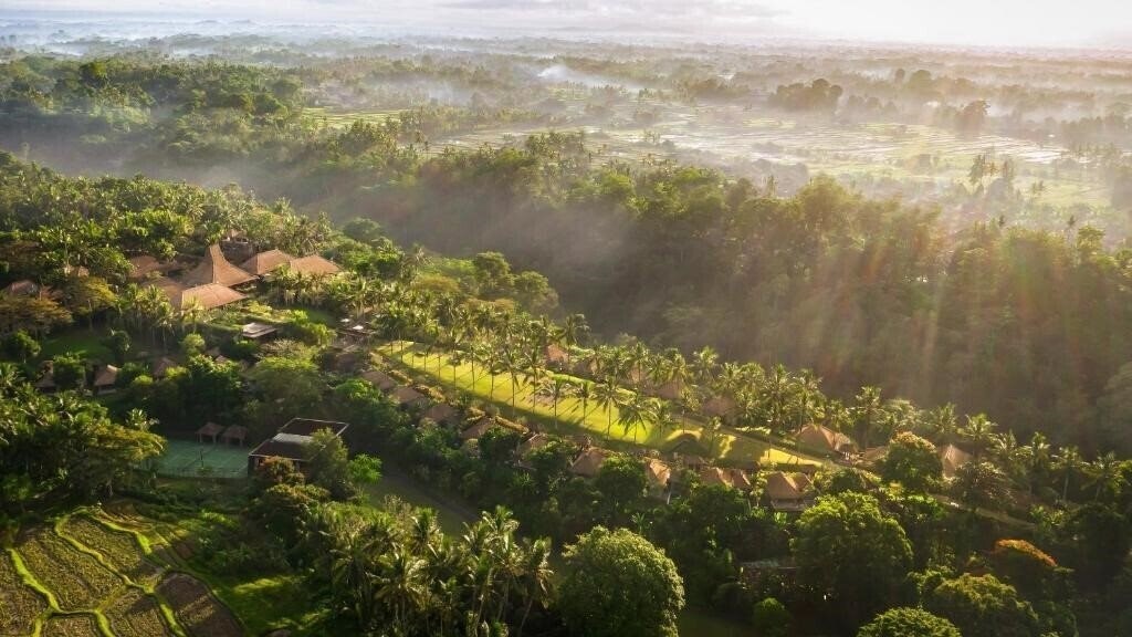 Hotel Maya Ubud Resort & SPA 5*