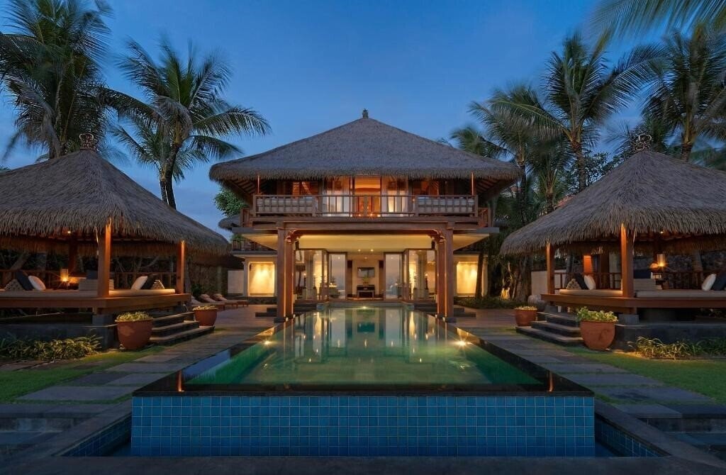 Fotografii The Legian 5*