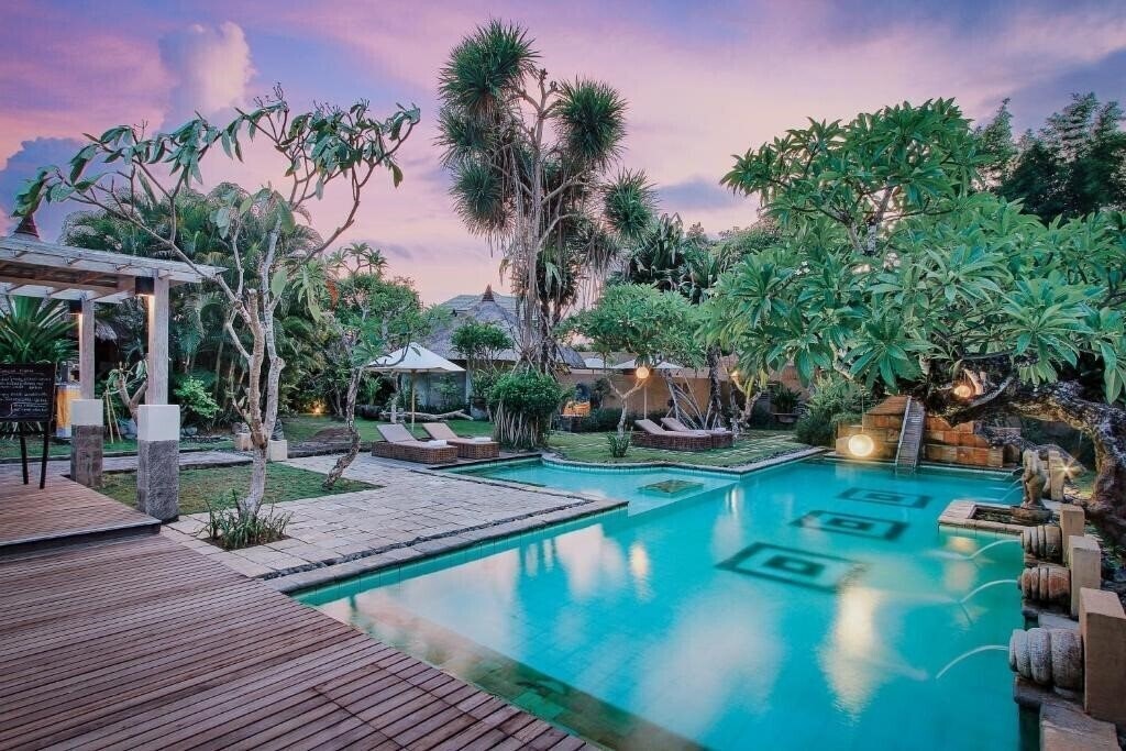 Hotel Visakha Sanur 4*