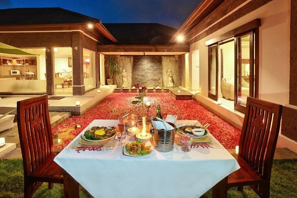 Hotel The Buah Bali Villas 5*
