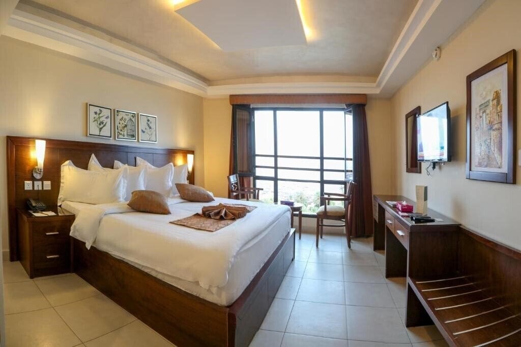 Hotel City Tower Hotel 4*