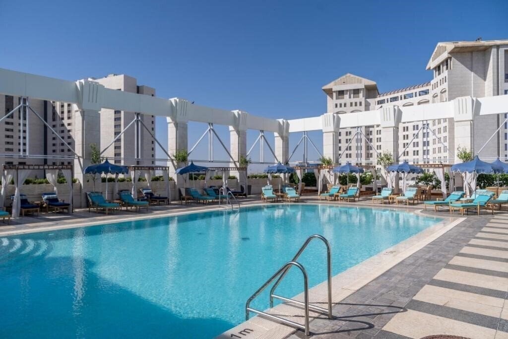 Изображение Four Seasons 5*