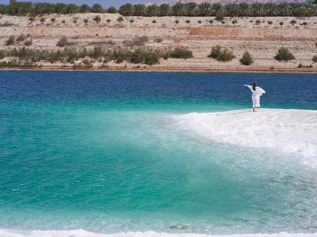 Imaginea Moevenpick Resort & Spa Dead Sea 5*