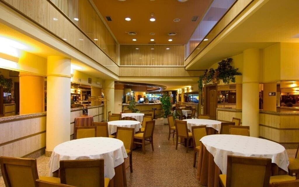 Фото Hotel San Antonio 4*