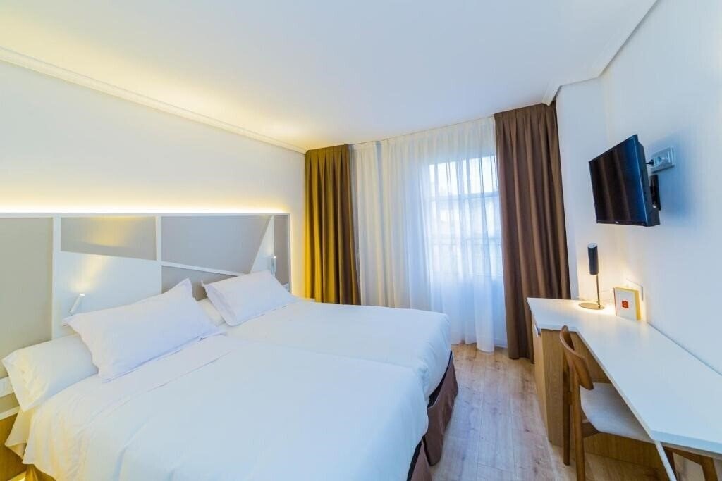 Фото Hotel Canitas Maite 2*