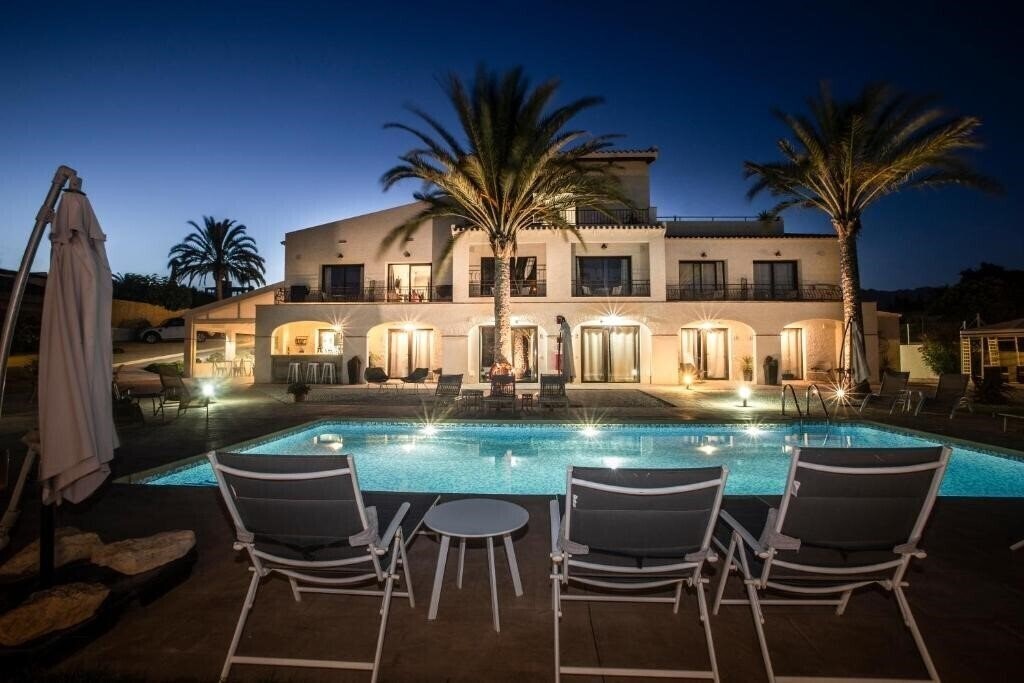 Hotel Aparthotel Camp El Planet 1*