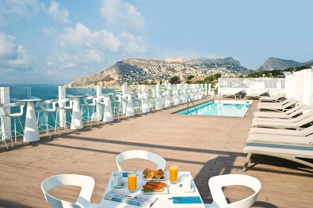 Hotel Pierre & Vacances Bahia Calpe 4*