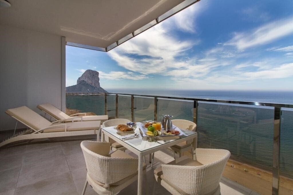 Фото Suitopia 4*