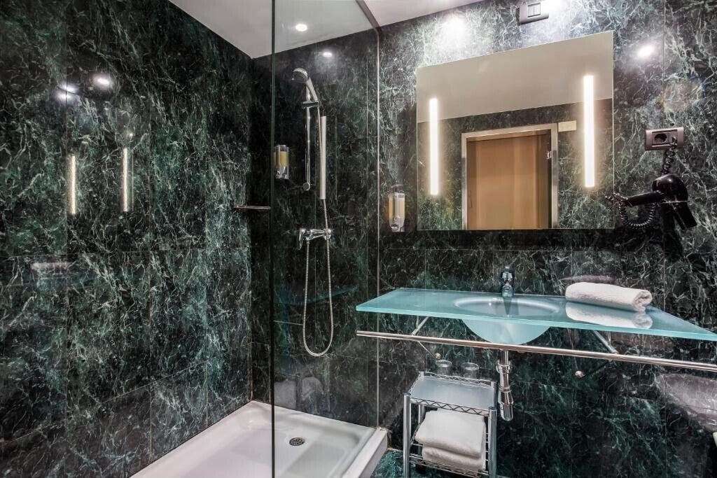 Imaginea B&B Elche 3*