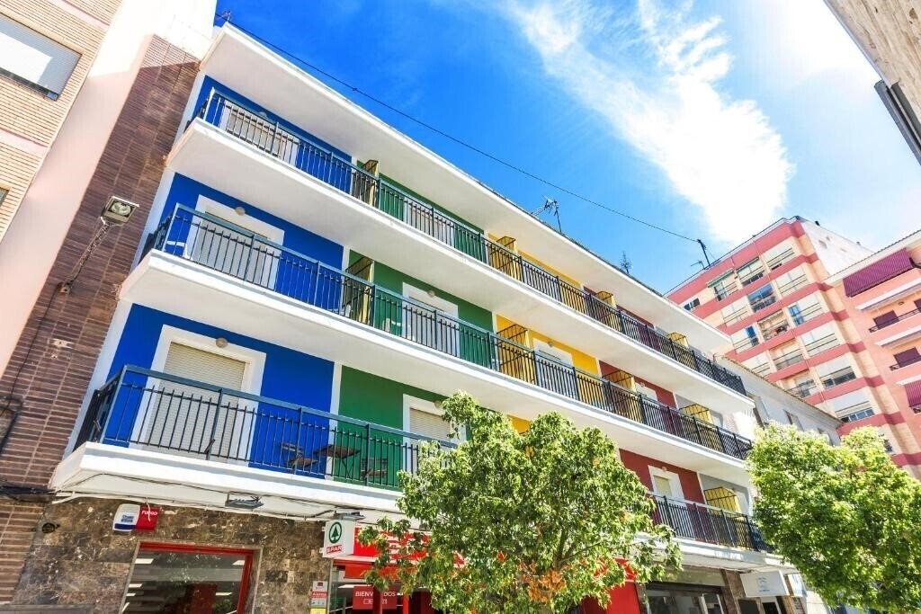 Hotel Hostal El Mercat 3*