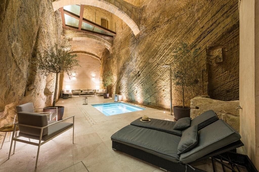 Hotel Can Mostatxins 4*