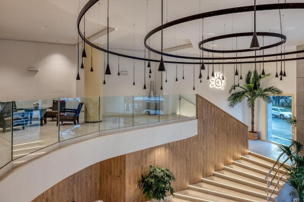 Imaginea Gran Hotel Almeria 4*