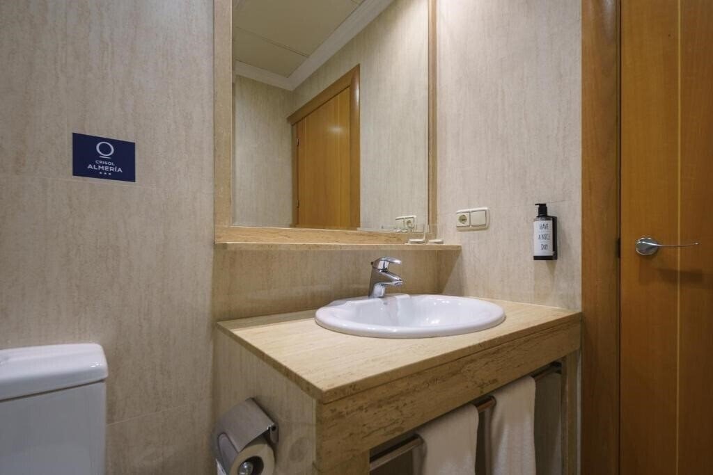 Fotografie Crisol Almeria (ex. Torreluz Senior Hotel Almeria) 3*