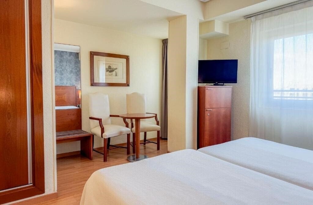 Hotel Torreluz Apartamentos 2*