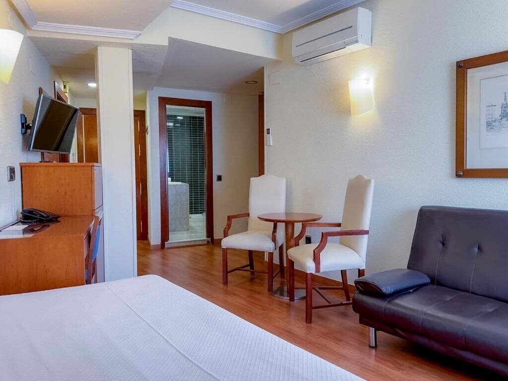 Imaginea Torreluz Apartamentos 2*