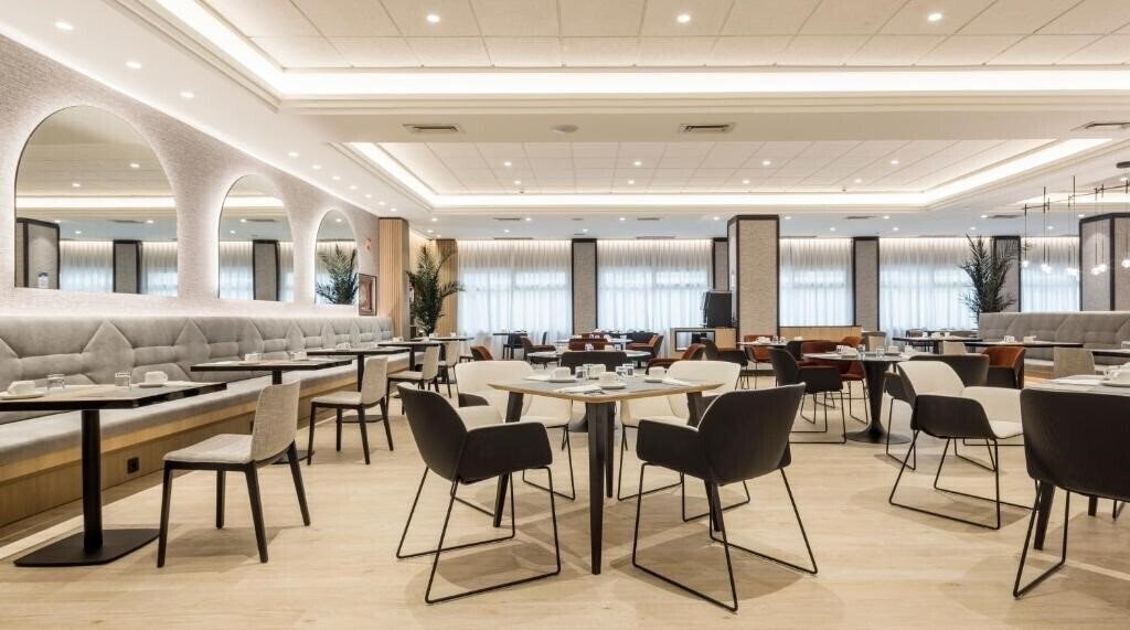 Imaginea Ilunion Alcora Sevilla (ex. Trh Alcora) 4*