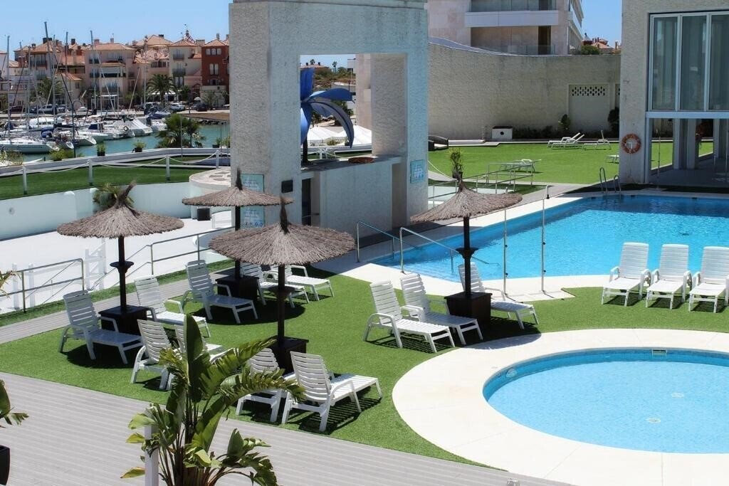 Imaginea Hotel Puerto Sherry 4*
