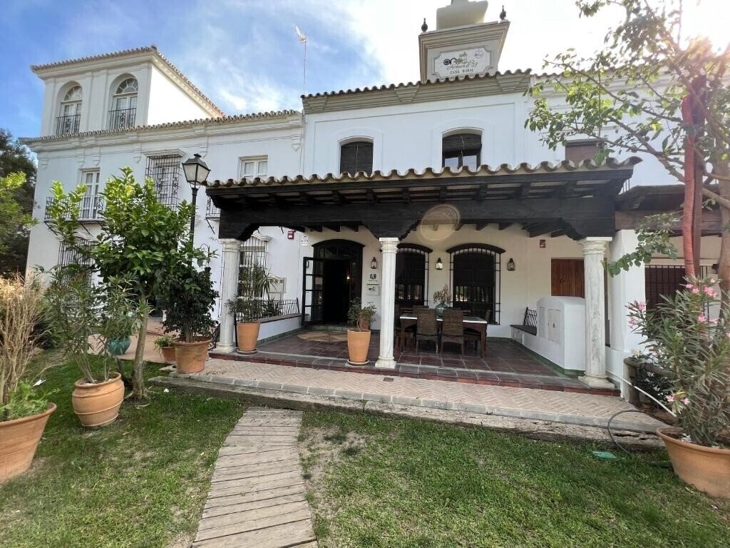 Hotel On Acebuchal 23 2*