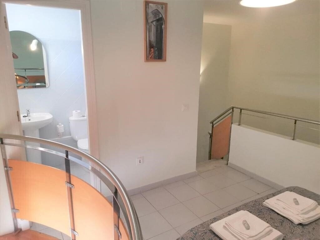 Imaginea Apartamentos Larga 70 2*