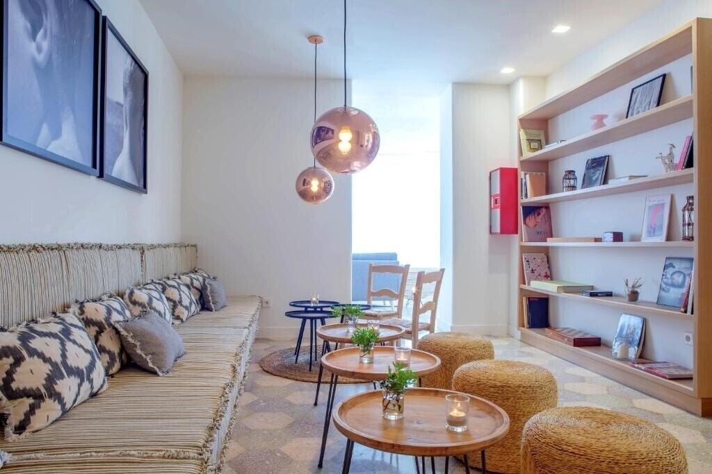 Imaginea HM Alma Beach 4*