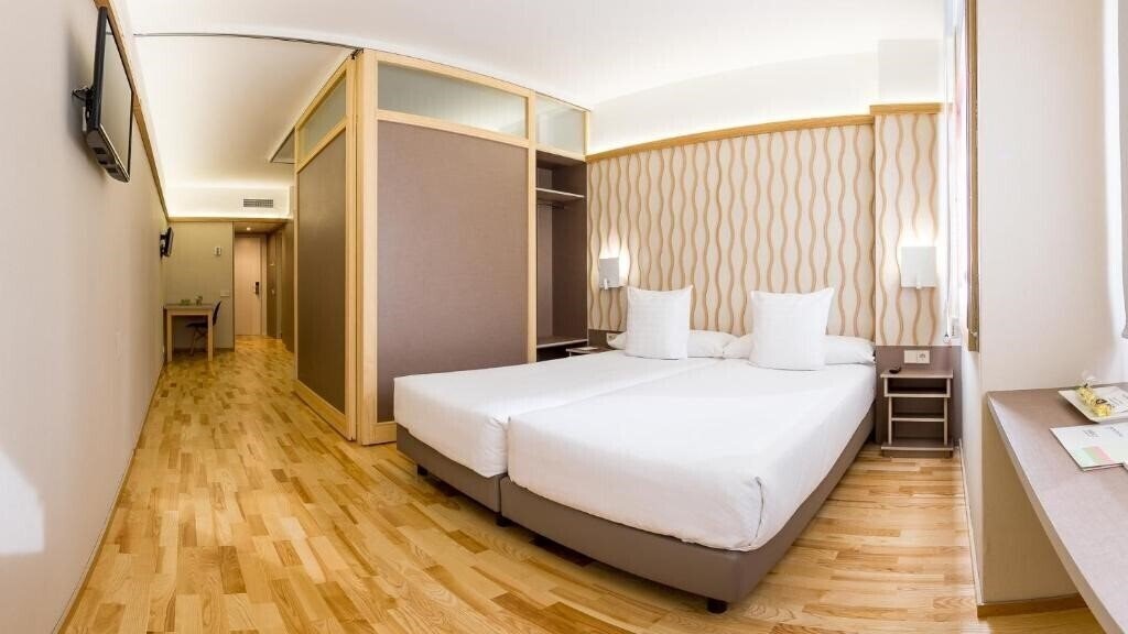 Отель Bonanova Suite Aparthotel 3*