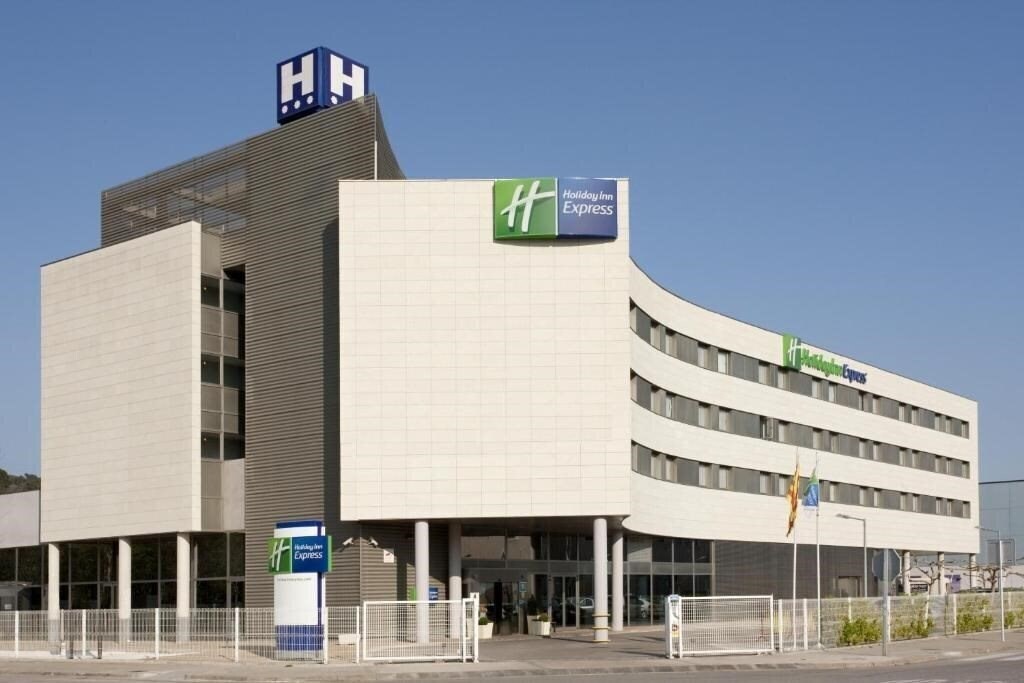 Hotel Holiday Inn Express Molins De Rei 3*