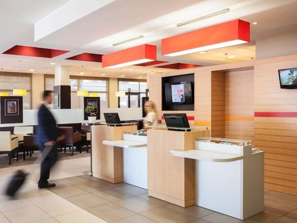 Fotografii Ibis Barcelona Ripollet 2*