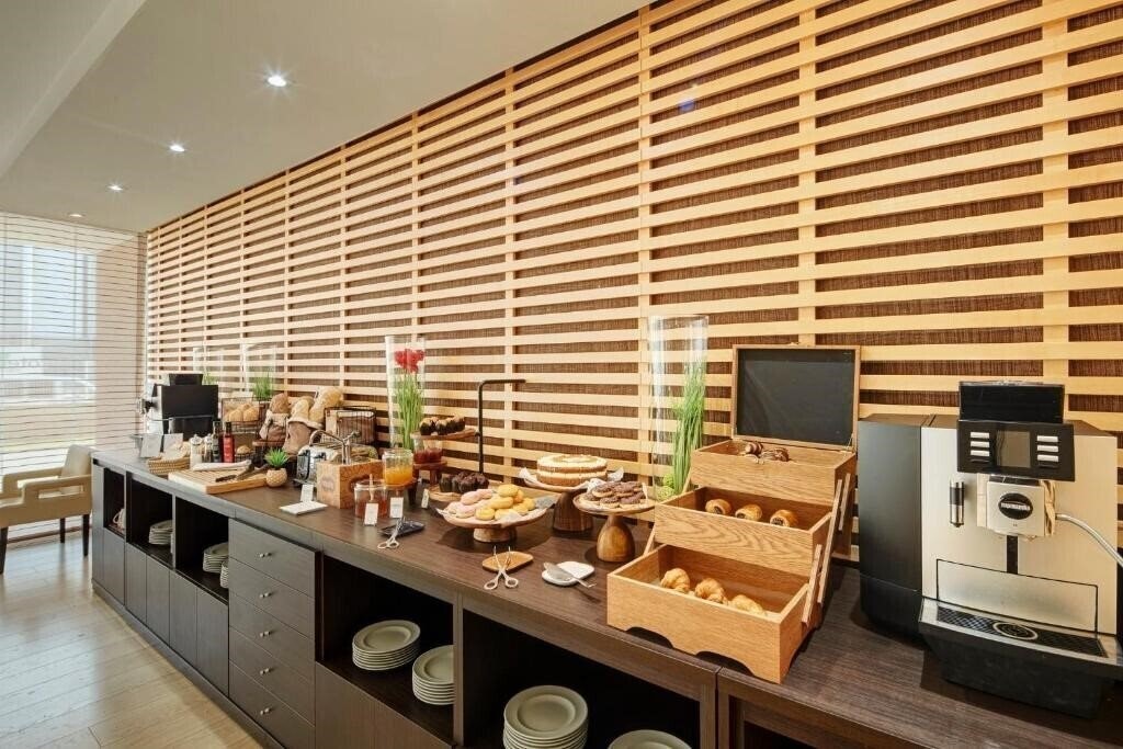 Фотография Sercotel Sant Boi (ex. NH Sant Boi) 3*