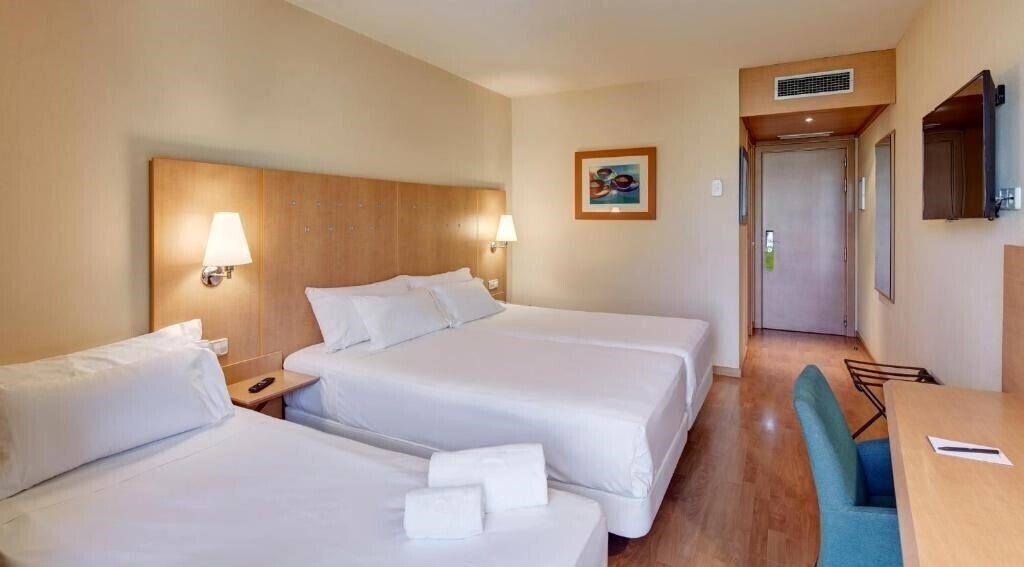 Imaginea Nh Porta Barcelona 3*