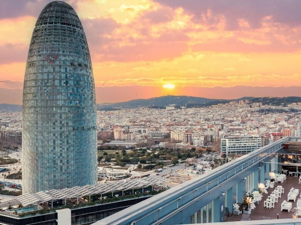 Fotografii Novotel Barcelona City 4*