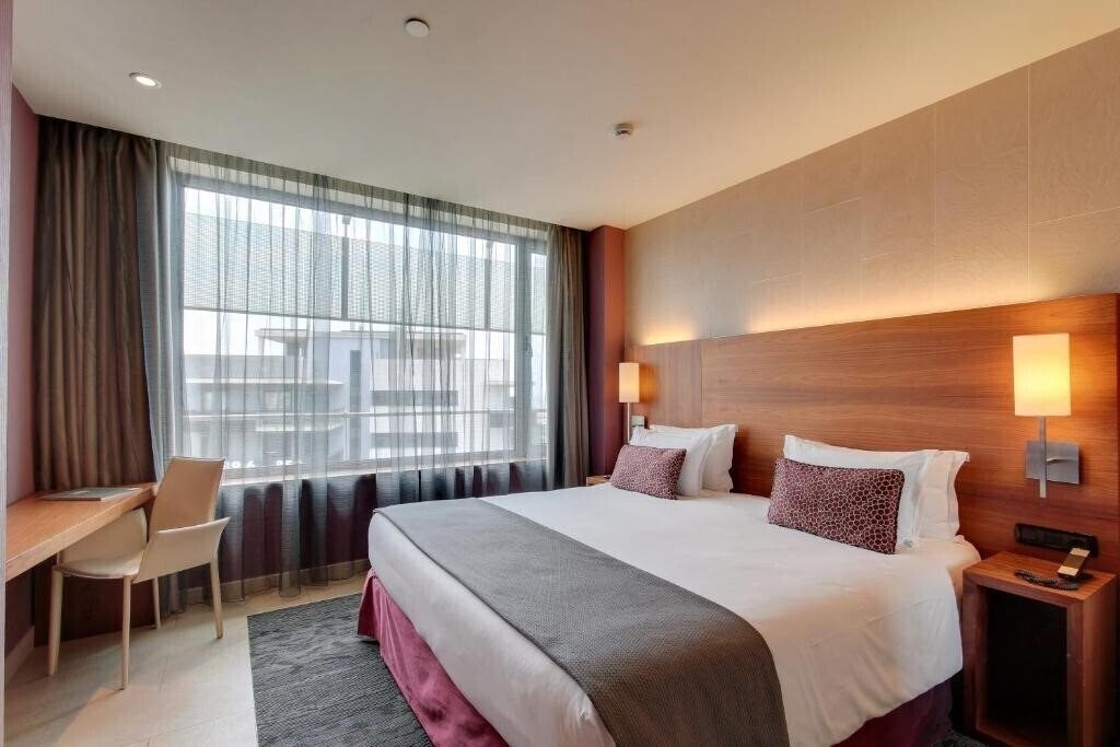 Hotel Rafael Hoteles Badalona 4*