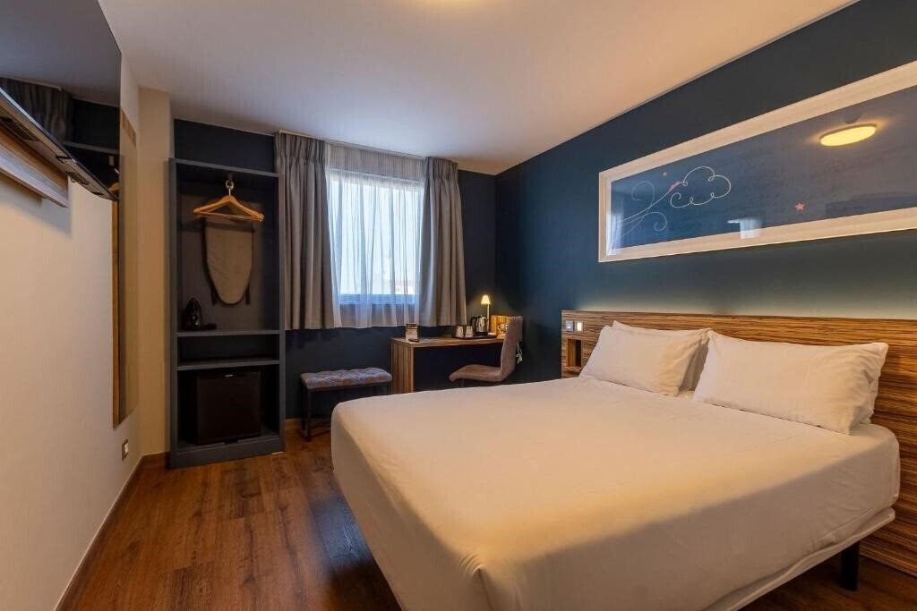 Fotografie Travelodge Barcelona Poblenou 1*