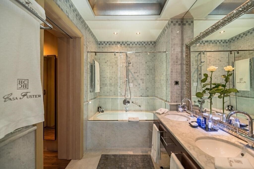 Fotografii Casa Fuster 5*