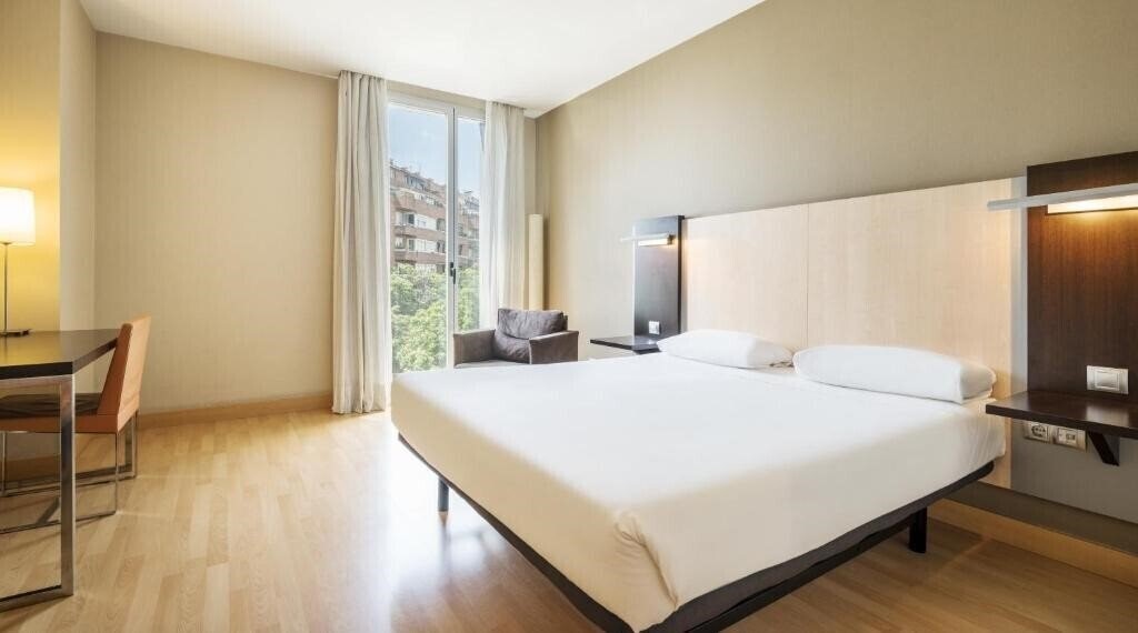 Fotografii Ilunion Auditori 3*