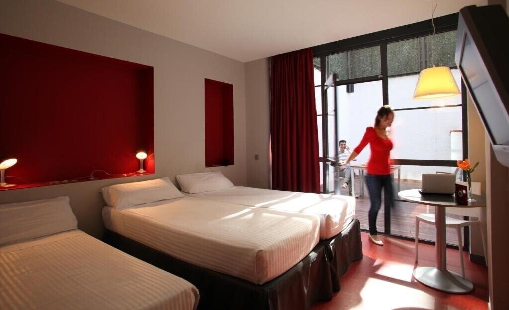 Fotografii Ciutat Vella 3*