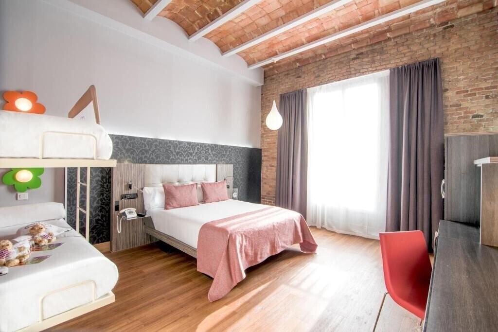 Fotografii Petit Palace Museum 4*