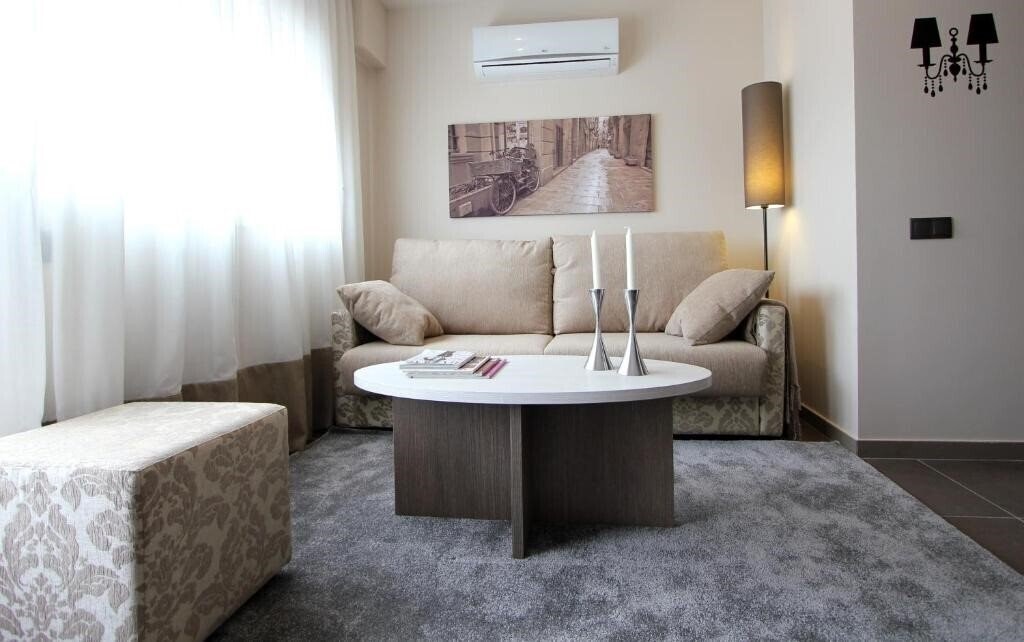 Imaginea Pierre & Vacances Residence Barcelona Sants 1*