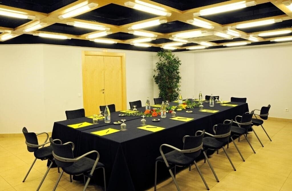 Imaginea Abbot Hotel 4*