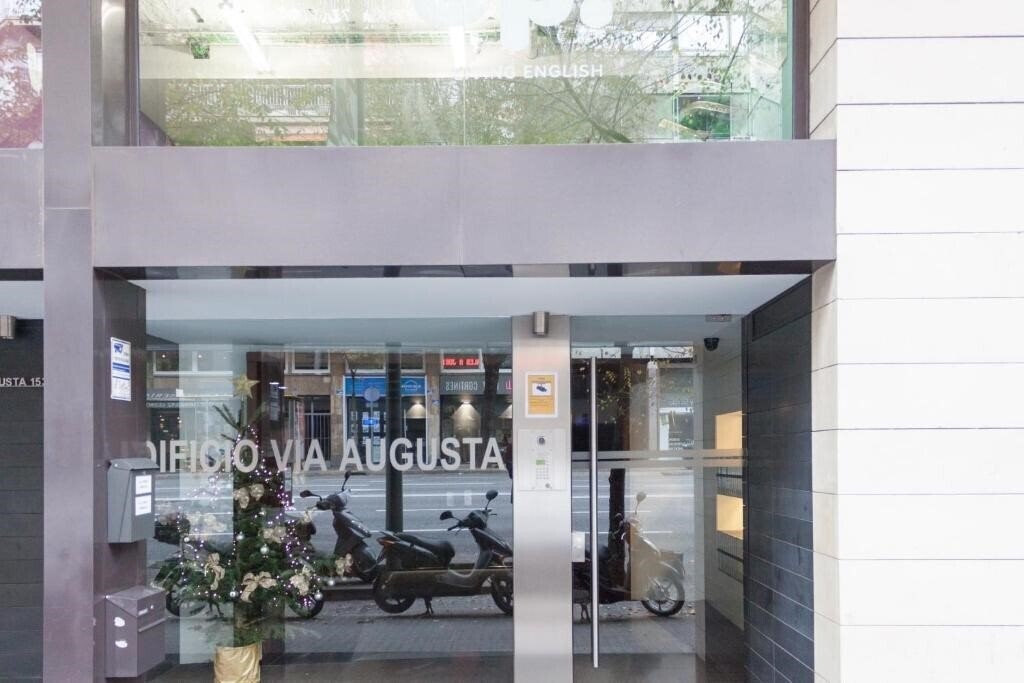 Imaginea Apartamentos Augusta 3*