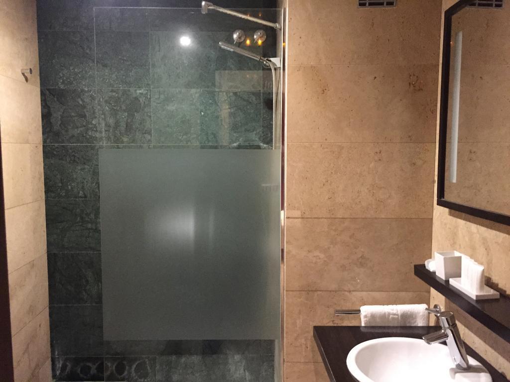 Imaginea H Cristina 2*