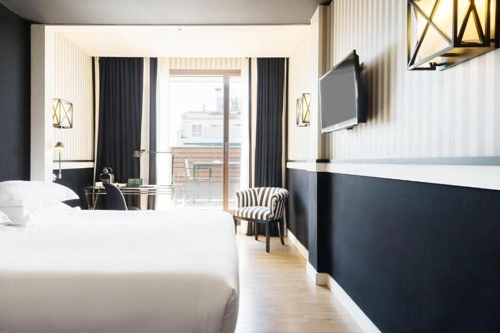 Hotel Europark 3*