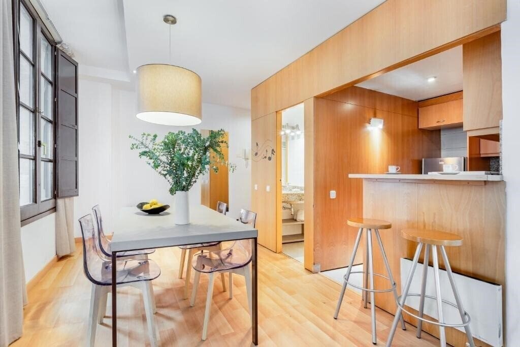 Imaginea Mh Apartments Opera Rambla 3*