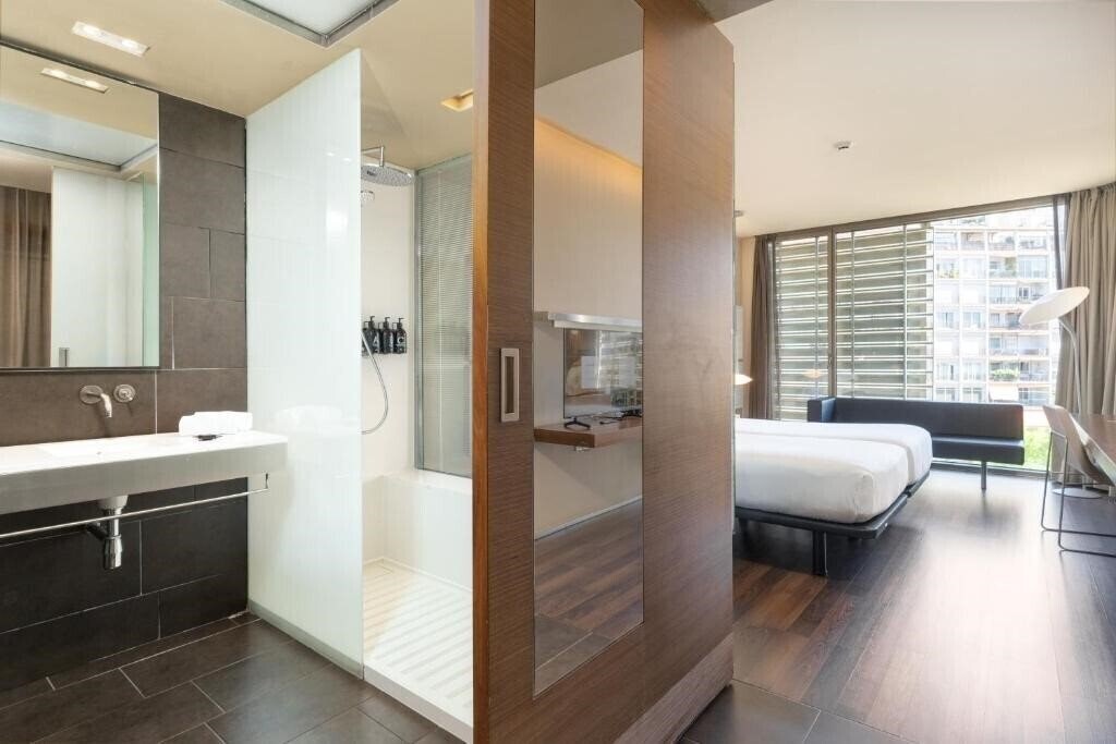 Картинка B Hotel 3*