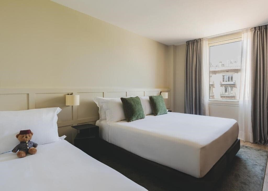 Отель Gallery 4*